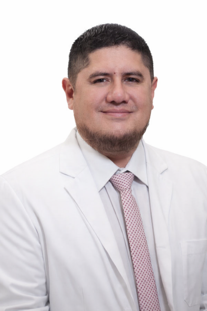 Oftalmólogos en Manabí, doctor Alvarado